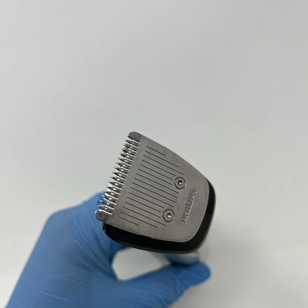 Philips Norelco Multigroom 9000 MG7796 Trimmer Body and Charger TESTED